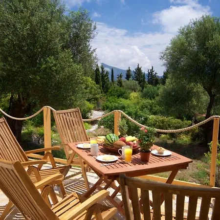 Villa Mathilda's House Tselendata